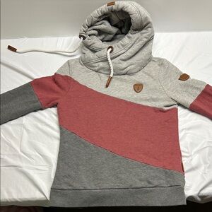 Wanakome Gray and Pink Turtleneck Sweater